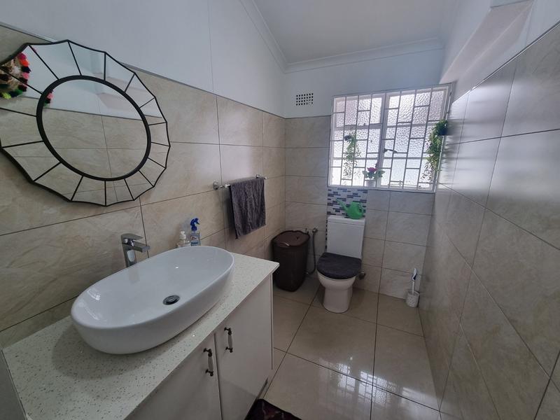 2 Bedroom Property for Sale in Ruyterwacht Western Cape